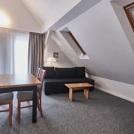 - Stil 1 سفينويتشي